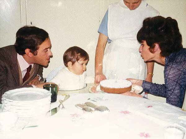 © Sean Hepburn Ferrer and Luca Dotti.